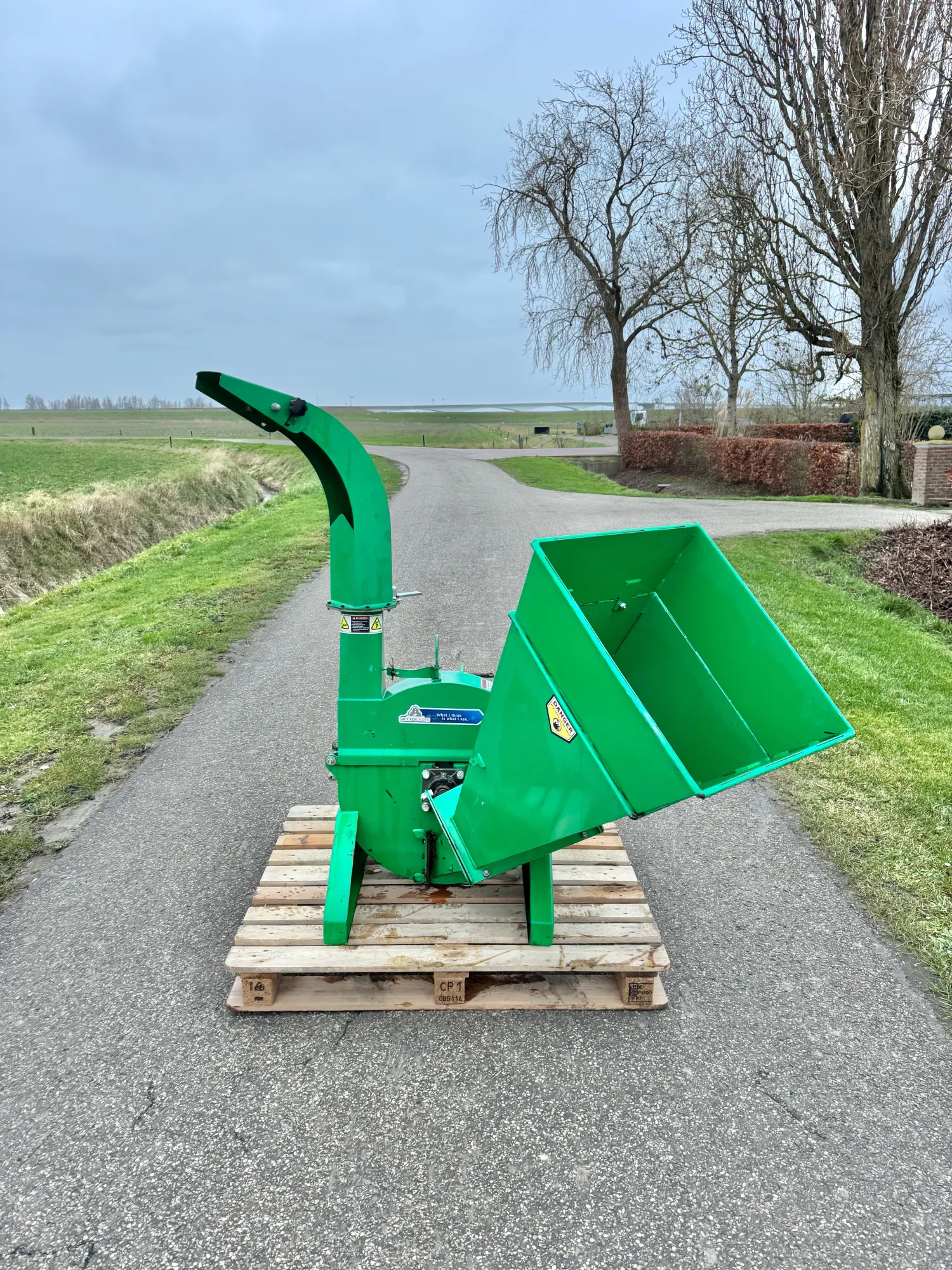 Wood Chipper (2020) - Lightly Used, Up to 10 cm Input