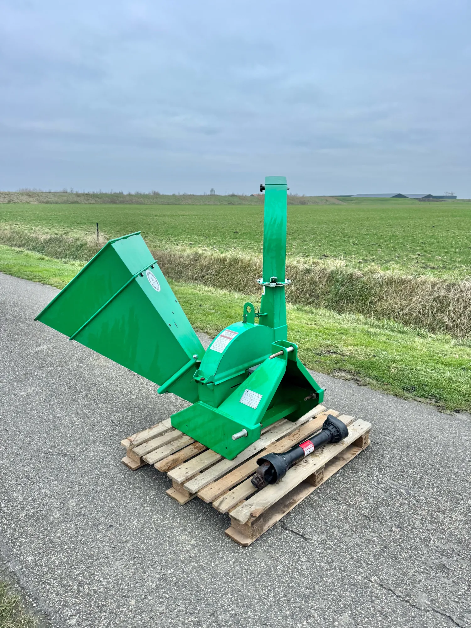 Wood Chipper (2020) - Lightly Used, Up to 10 cm Input