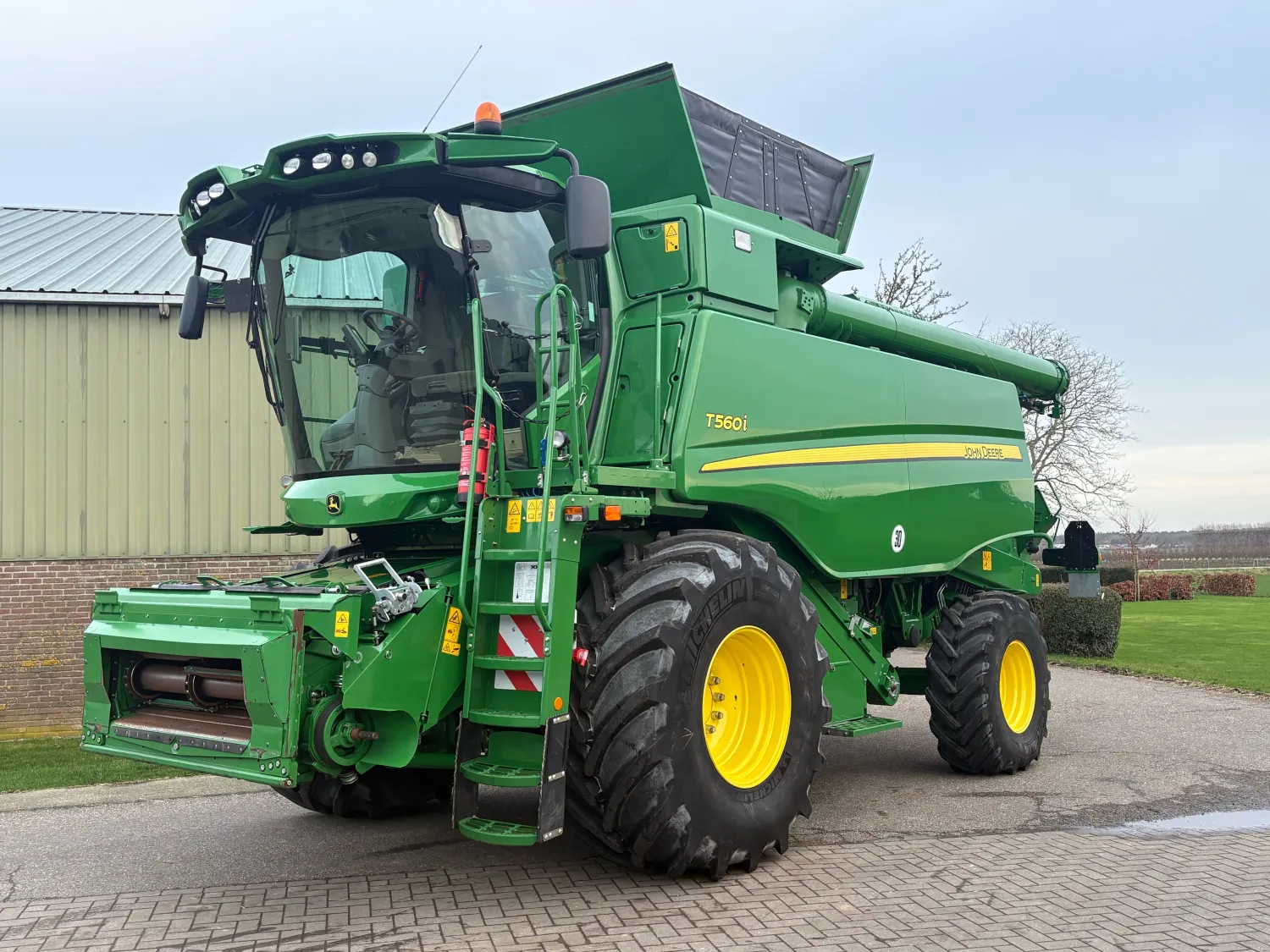 Combină John Deere T560i 2017 - Stare excelentă, ore puține!