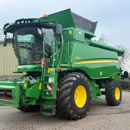 John Deere T560i Combine 2017 - Topstaat, weinig uren!
