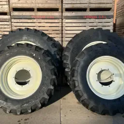 Pflugreifen VF 580/85r42 & 480/70r34 zu verkaufen | Kompletter Satz