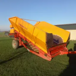 Miedema 651 Stortbak (1995) - 2m Breed, Rollenzeef