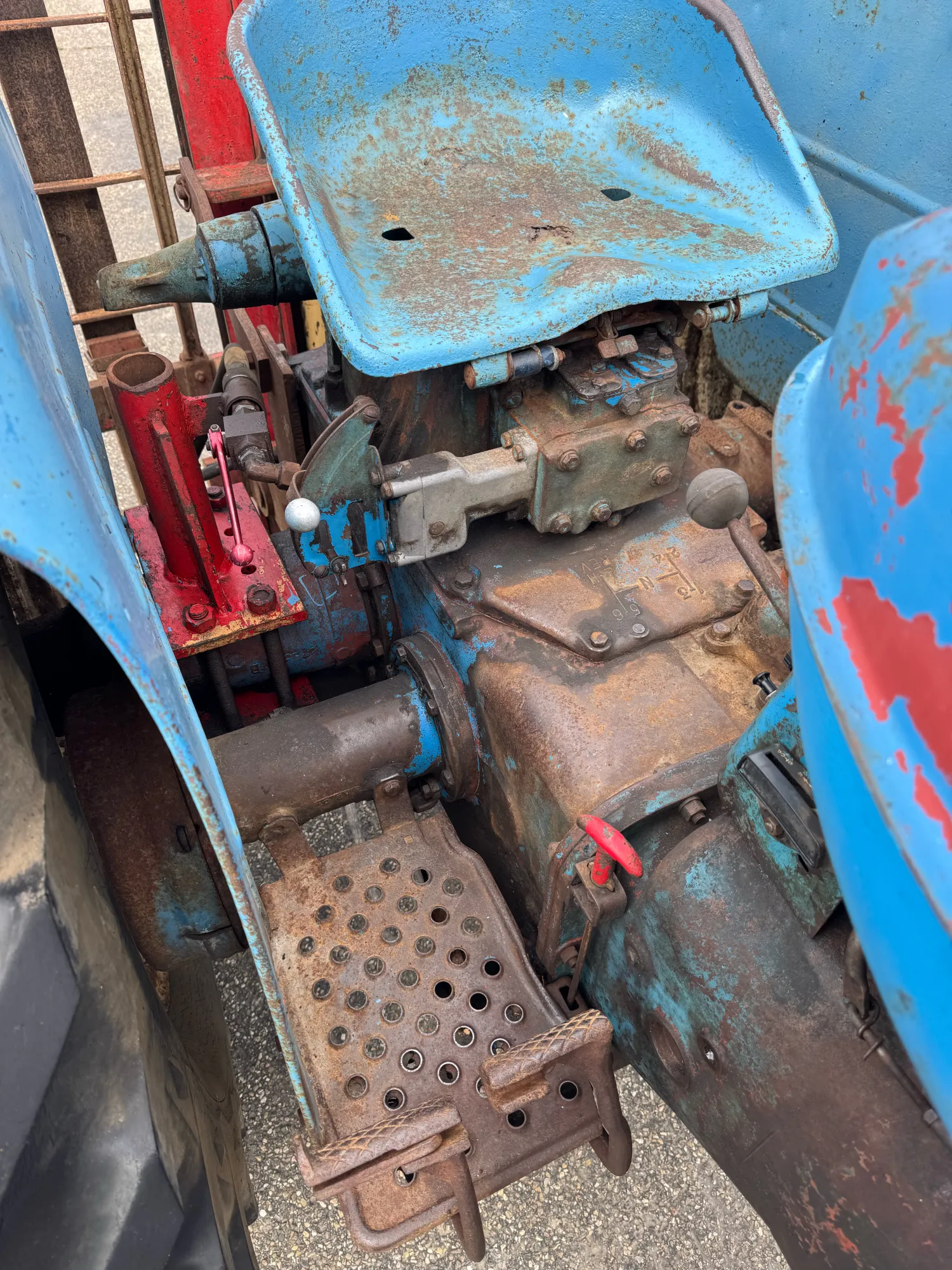 Fordson Power Major Traktor mit Hubmast | Gebraucht