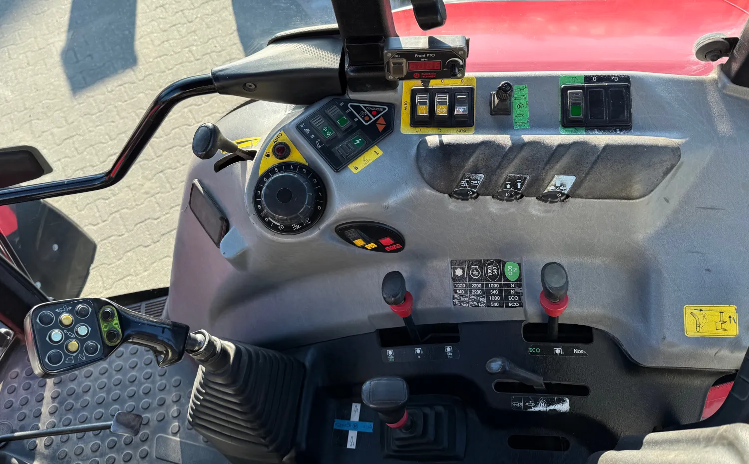 Case IH CS 110 Traktor, Baujahr 2000 | Zu Verkaufen