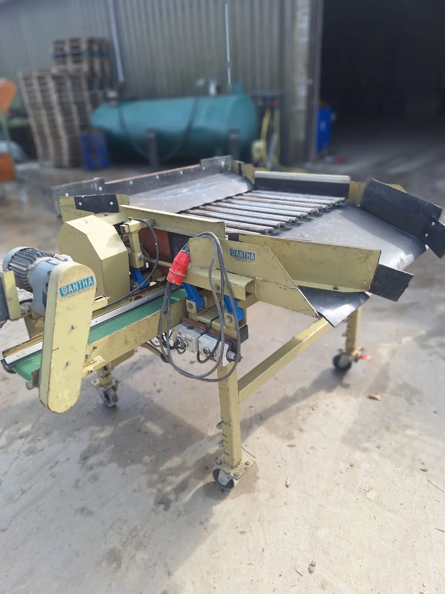 Antha Rollensorteerder: 1m Breed, 10-60mm Instelbaar