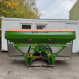 Épandeur d'engrais Amazone ZA-M Ultra - Largeur d'épandage 42m