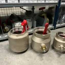 Zawory kulowe 4", 5" i 6" z gwintem wewnętrznym