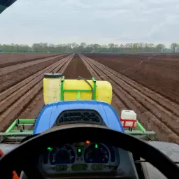 Търси се земеделска земя в Дренте за обработка