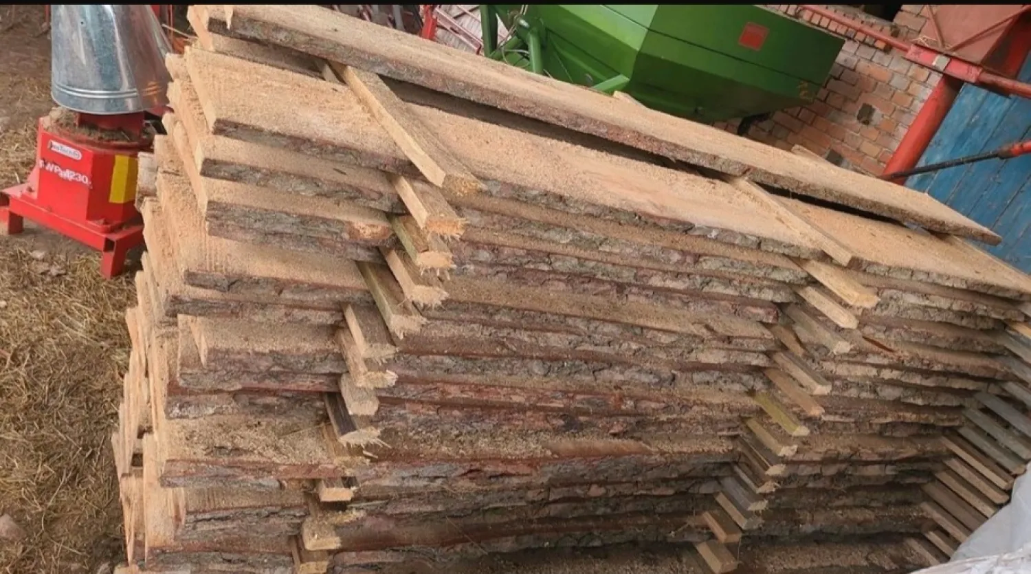 Kiefer Schwartenbretter 25 mm - Direkt vom Sägewerk