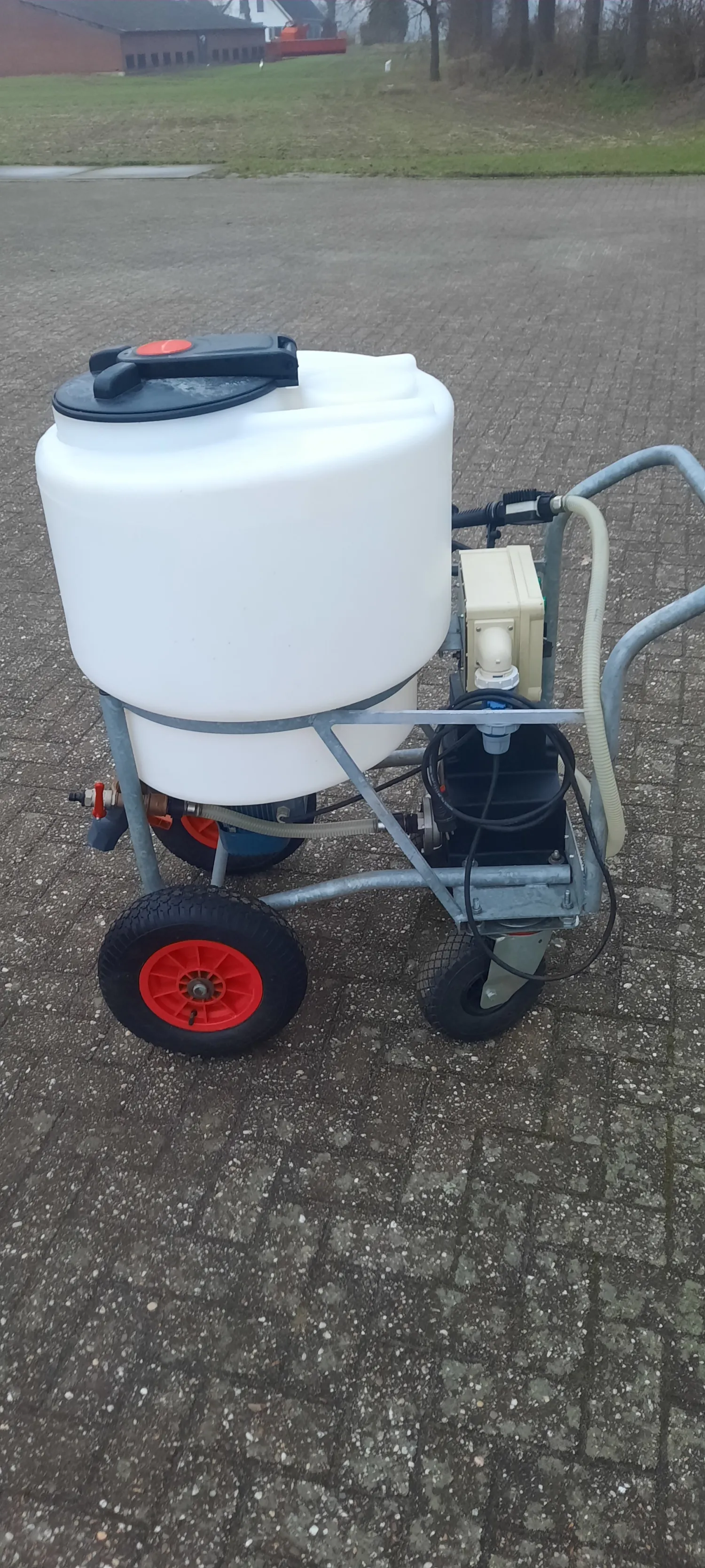 JFC Melktaxi 170L - Kalveren Voeren | Marktplaats