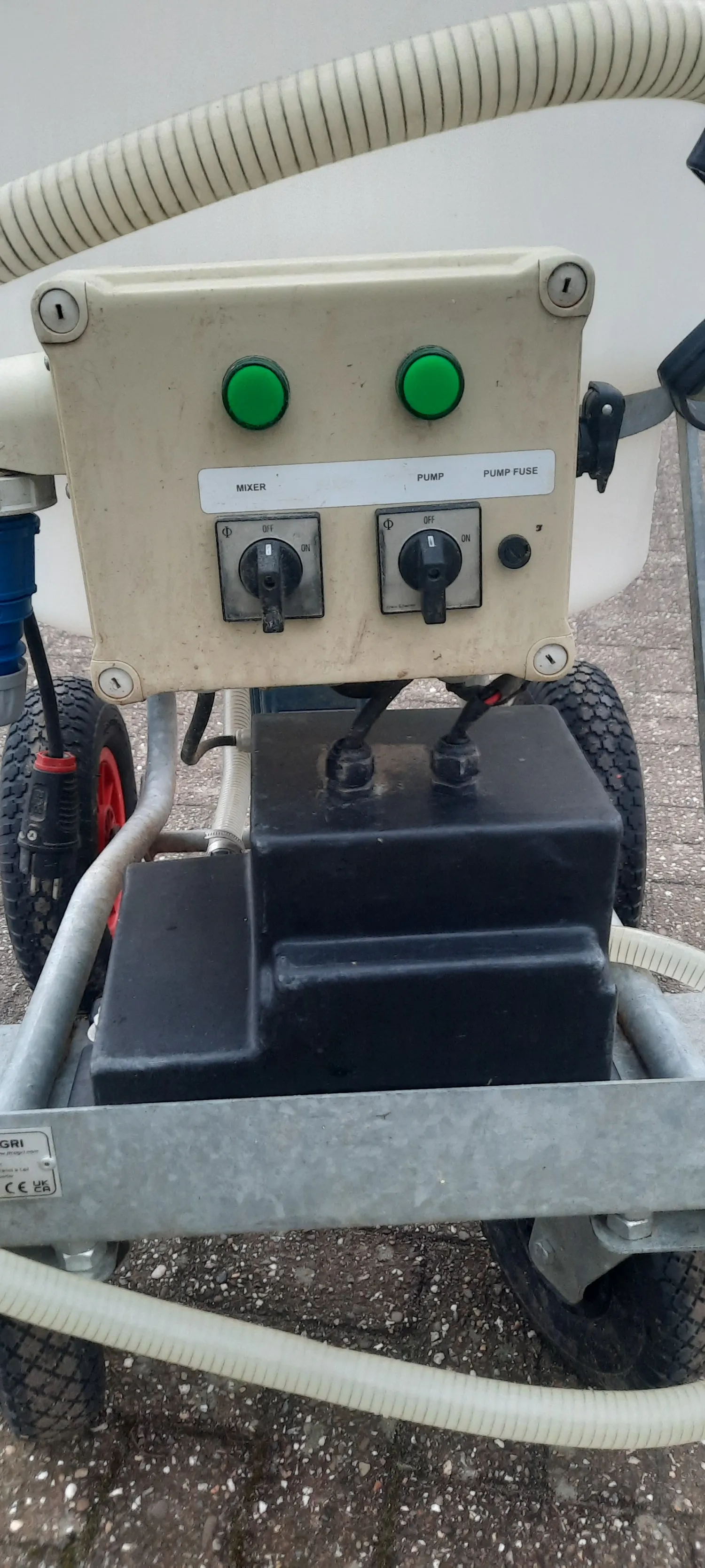 JFC Melktaxi 170L - Kalveren Voeren | Marktplaats