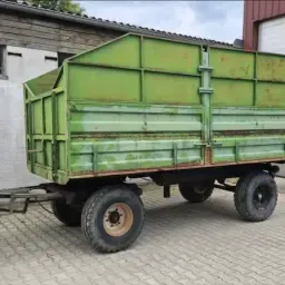 Kiepbak: Ideaal voor houtsnippers & mais hakselen