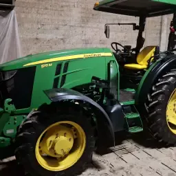 John Deere M5115 Tractor te koop | 4WD, GPS Ready