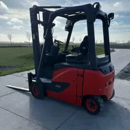 Linde E18ph-02 Forklift - Dual Pedals, Side Shift