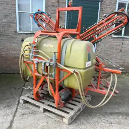 Opryskiwacz polowy Douven 15m na sprzedaż - zadbany