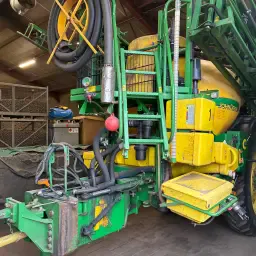 Opryskiwacz John Deere 840i - 2013 - 33 metry