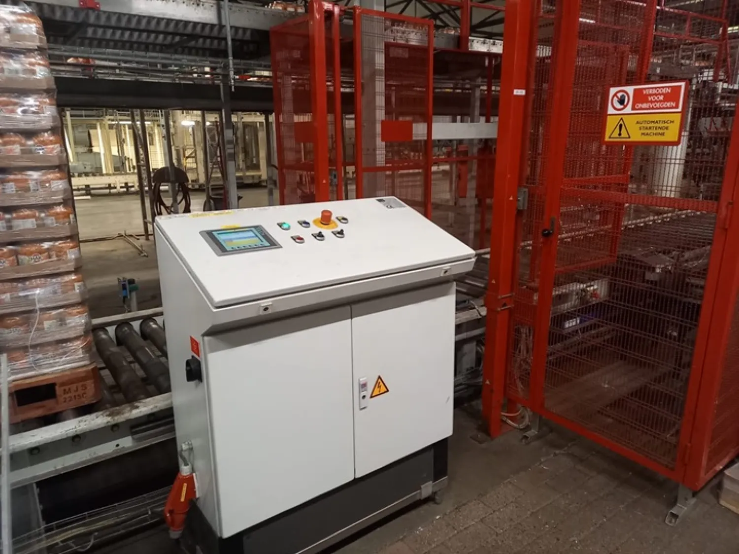 Gebruikte Palletwikkelaar - Automatisch met Rollenbanen