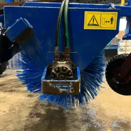 AP bezem voor heftruck &amp; trekker | Veegmachine