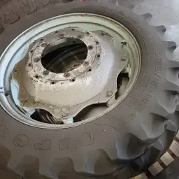 New Holland Voorwielen 32/85R34 - Set