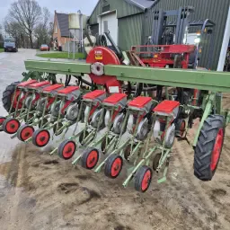Nodet Pneumatic Seeder - Onions & Beets