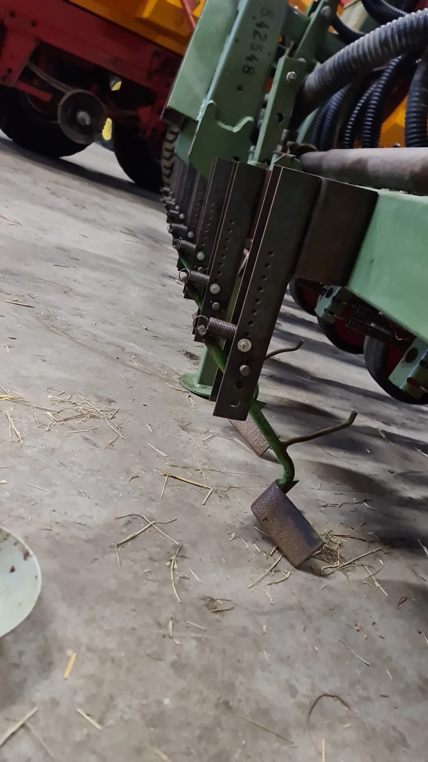 Nodet Pneumatic Seeder - Onions & Beets