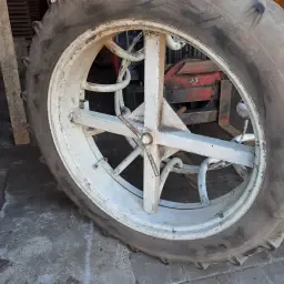 Kleber 12.4X46 Banden met Kooien | €1000