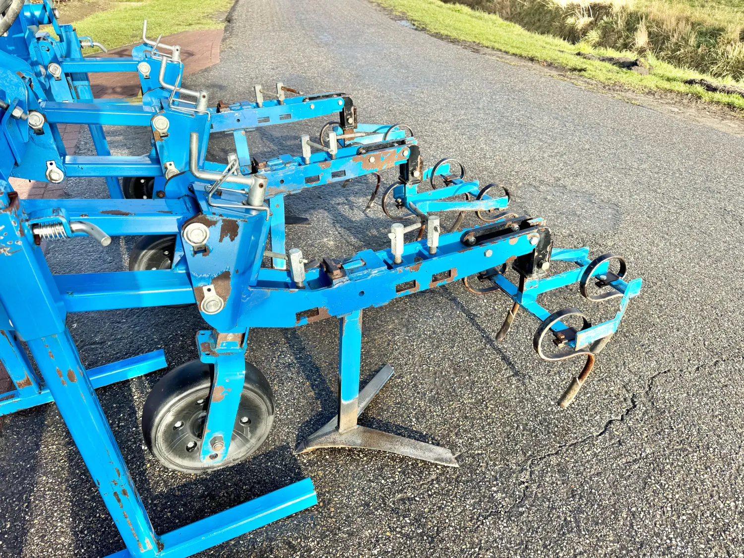 Carre Econet Schoffelmachine 4x75 | Hydr. Opklapbaar