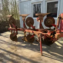 Niemeyer 3-schaar ploeg – Landbouwwerktuigen