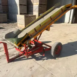 Przenośnik podłogowy Miedema 3m - Maszyny rolnicze