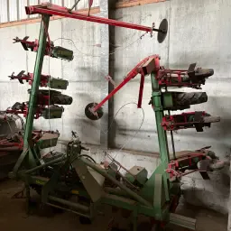 Siewnik do buraków Hassia i części na sprzedaż | Kompletny zestaw