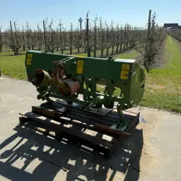 Glebogryzarki w magazynie - Celli, Selvatici, Imants