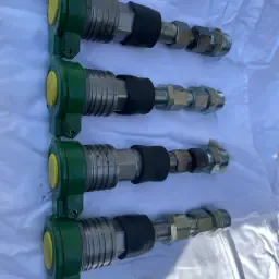 Hydraulische tractorventielen - 4 stuks, nieuw