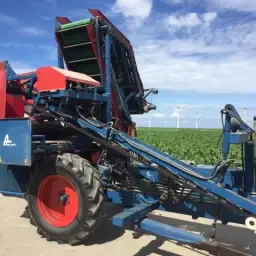 Poszukiwana: Sprawna kopaczka do marchwi od 2017 r. – Model ciągany