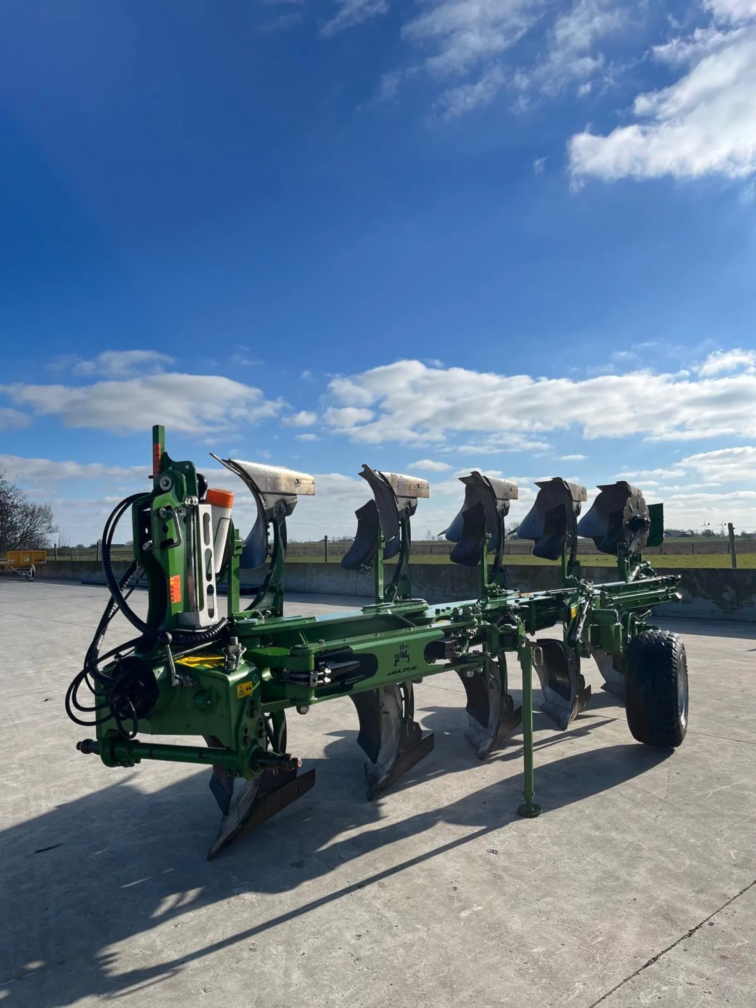 Άροτρο Amazone Cayron 200 V - 5 υνίων - Έτος 2016