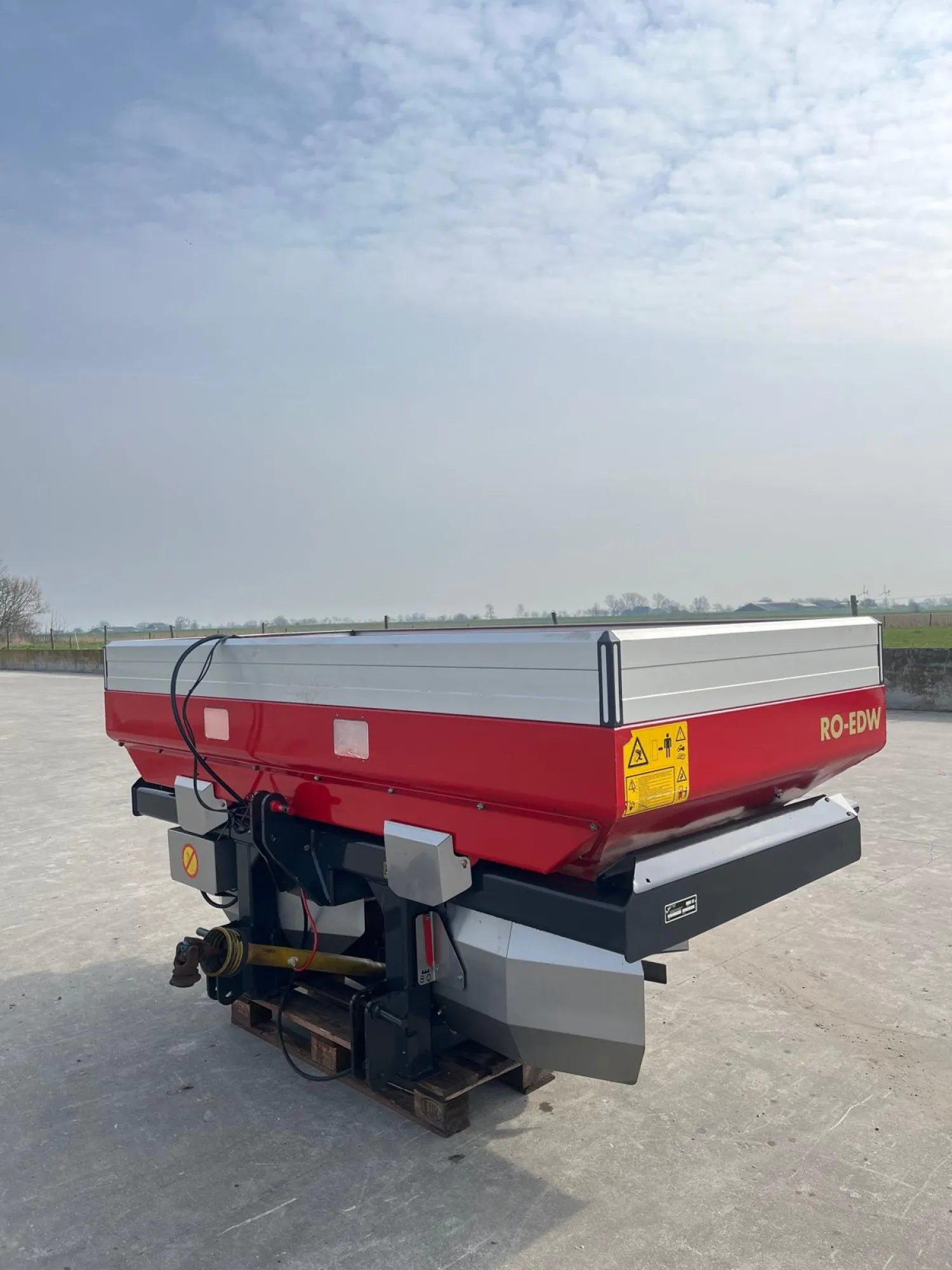 Kverneland Düngerstreuer RO-EDW, 2008, 45m Breite
