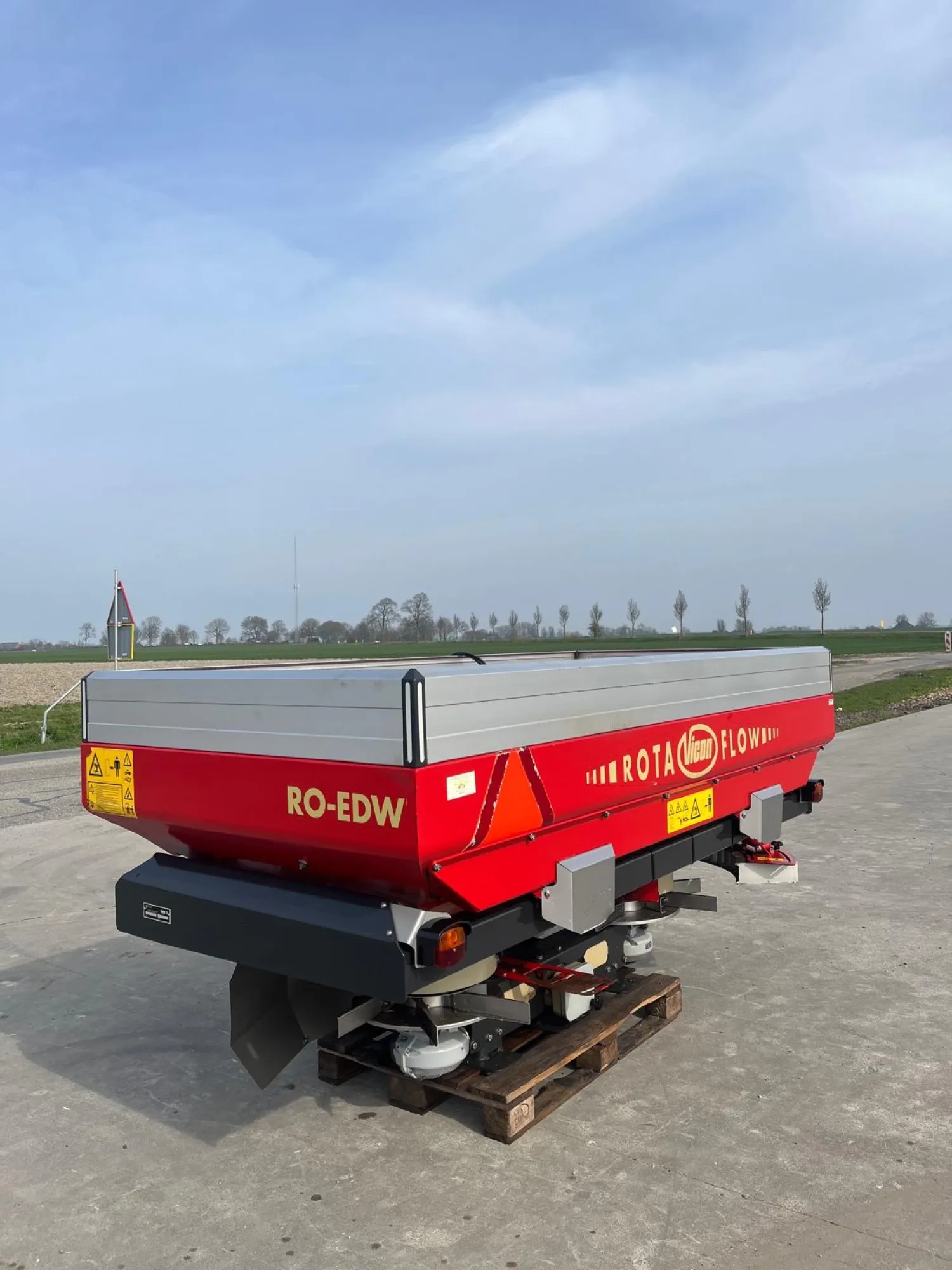 Kverneland Düngerstreuer RO-EDW, 2008, 45m Breite