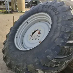 Използвани гуми Trelleborg с джанти - 710/75 R42 & 600/65 R34