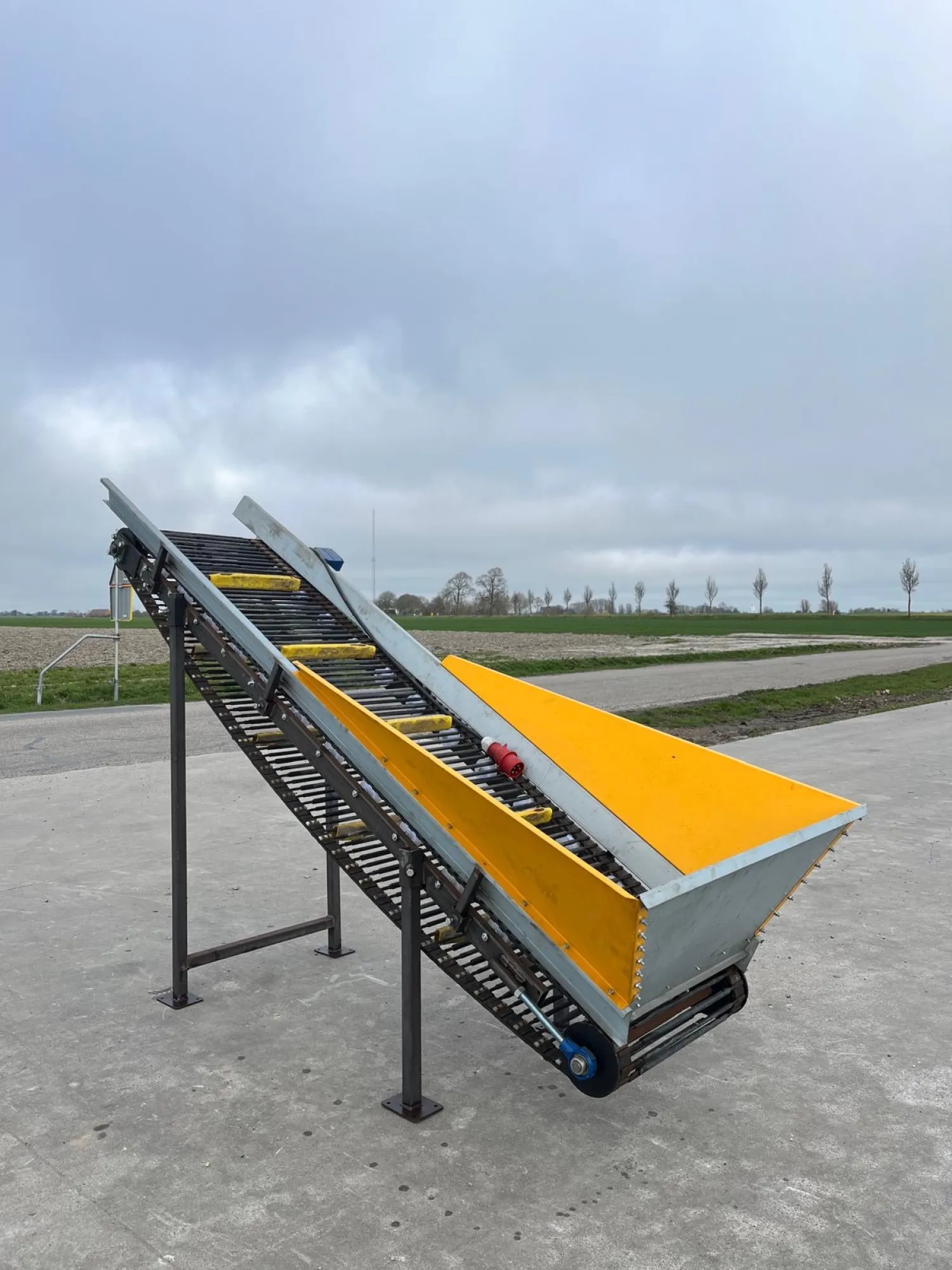 Convoyeur à barreaux neuf 270cm - Idéal agriculture