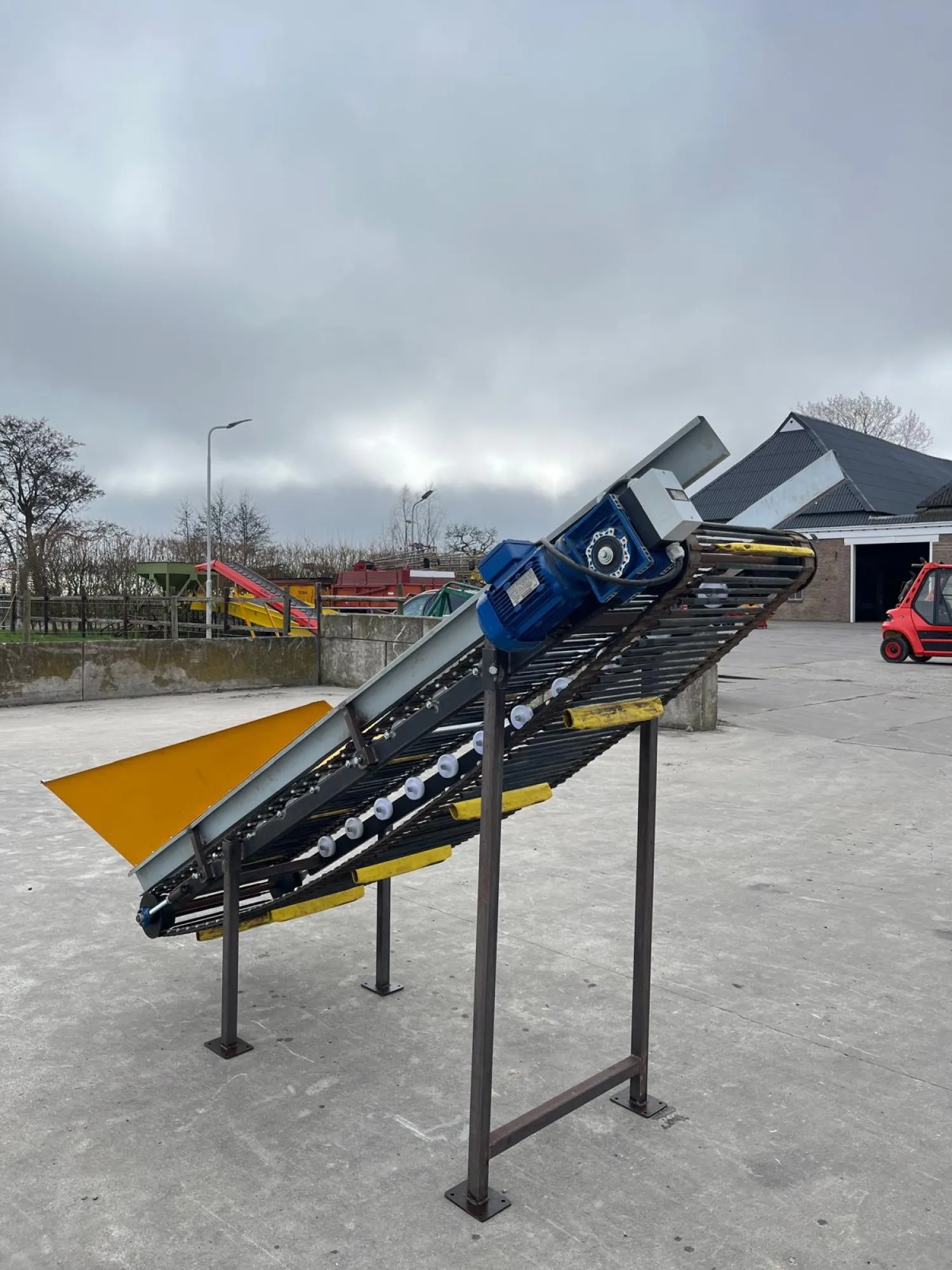 Convoyeur à barreaux neuf 270cm - Idéal agriculture