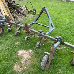 Weeder Beam with Track Eraser & Knife Sets | Agricultural Tools