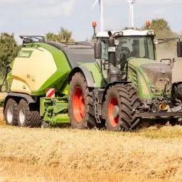 Looking for straw from the field, Harvest 26, up to 75km