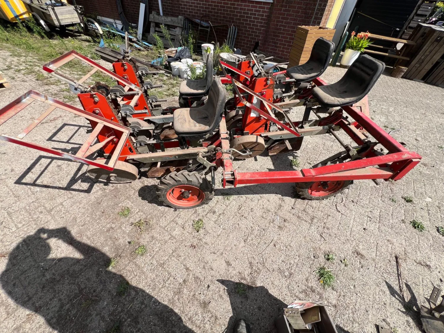 Plantadora de 4 filas Otma - Buen estado, incluye repuestos