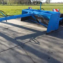 Planierschild 3 Meter - Hydraulisch verstellbar