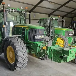 Трактори John Deere 6930 та 6320 на продаж