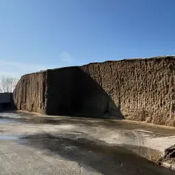 Biete Maissilage Mit Solider Qualitat