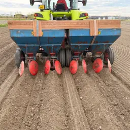 Plantatoare Gruse de vânzare | Include accesorii