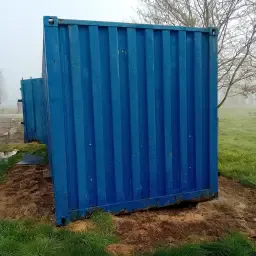 Zee Container 20 Ft. Voorzien