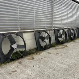 Abbi ventilatorer 220V med temperaturregulator - komplet sæt