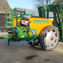 Amazone UG 2200 Sprayer - 15m - For Sale