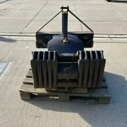 Frontgewicht 1350 Kg. Afkomstig Van